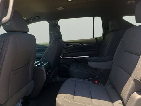 New 2026 Chevrolet Traverse LT FWD image 8