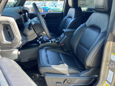 New 2025 Ford Bronco Badlands w/ Sasquatch Package image 12