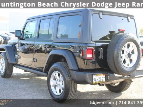 Used 2021 Jeep Wrangler Unlimited Islander image 3
