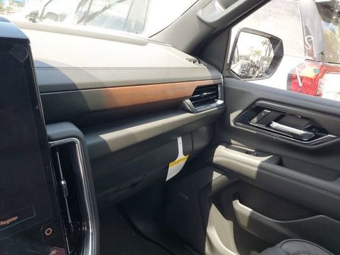 New 2026 GMC Yukon XL Denali AWD/4WD image 25