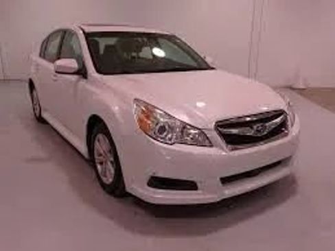 Used 2011 Subaru Legacy 2.5i Limited w/ Popular Equipment Group 2C AWD/4WD image 1