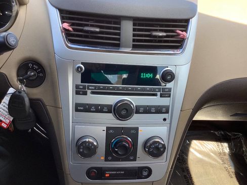 Used 2008 Chevrolet Malibu LS image 40