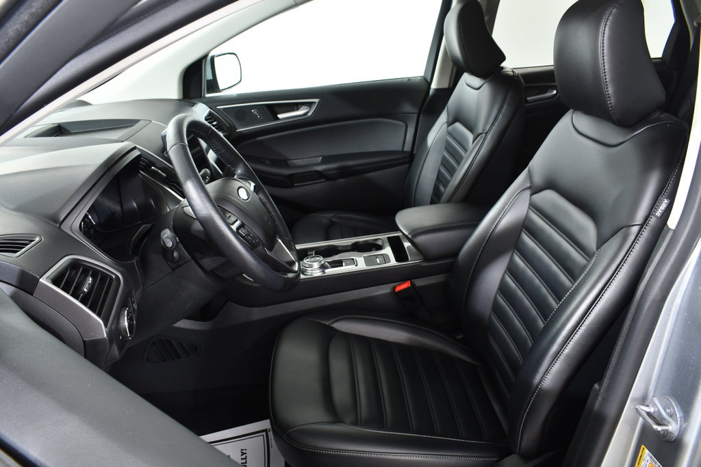 Used 2023 Ford Edge SEL w/ Convenience Package AWD/4WD image 3