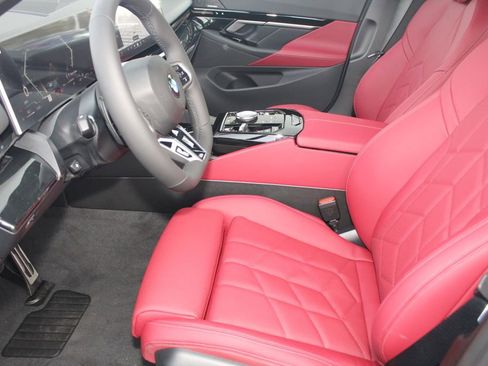 New 2026 BMW 530i xDrive w/ M Sport Package image 19