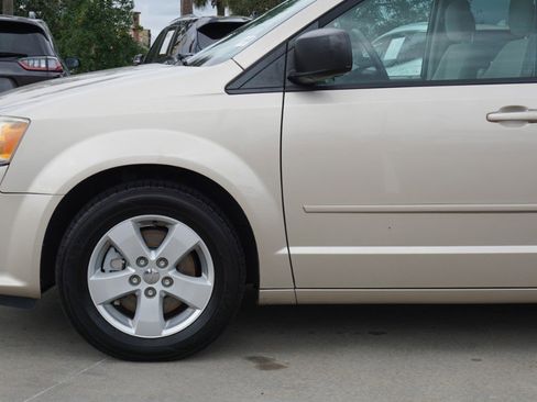 Used 2013 Dodge Grand Caravan SE image 10