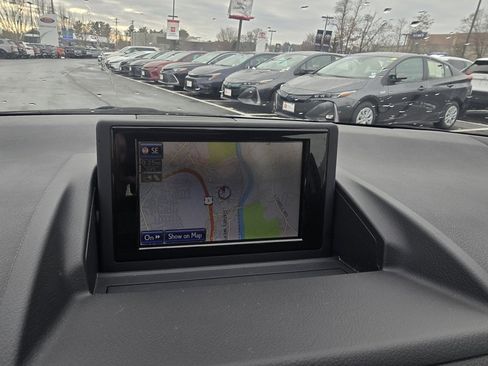 Used 2013 Lexus CT 200h 200h image 22