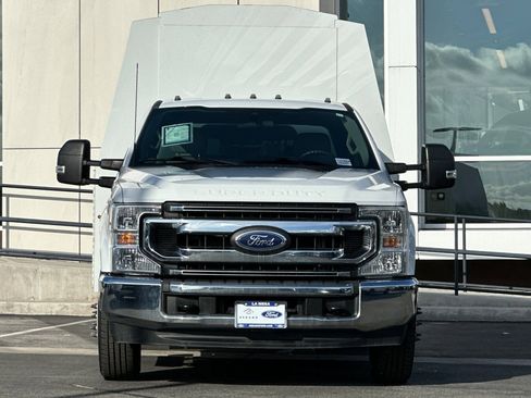 Used 2022 Ford F350 XL w/ Power Equipment Group image 8