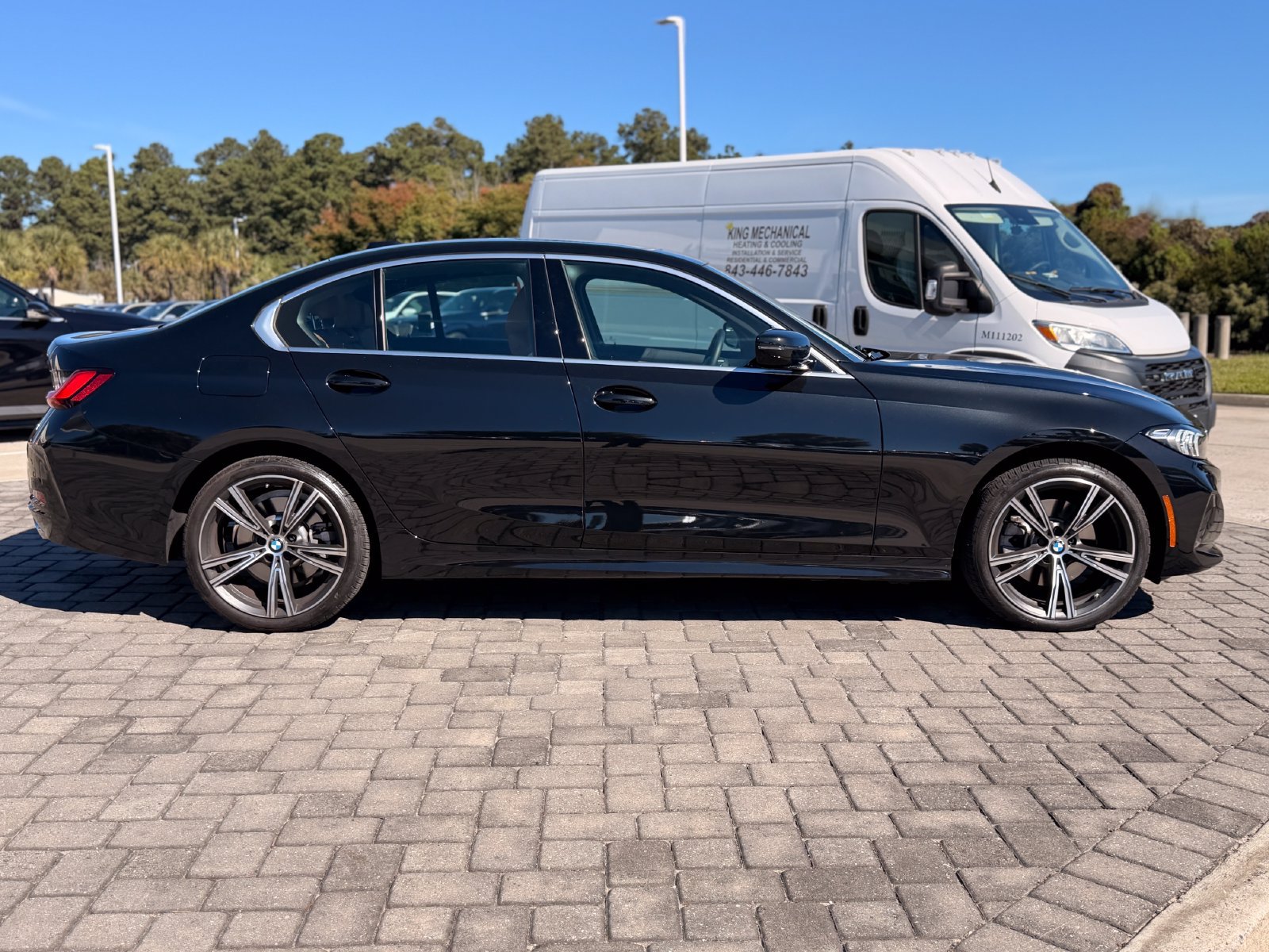 Used 2024 BMW 330i xDrive Sedan w/ Convenience Package AWD/4WD image 8