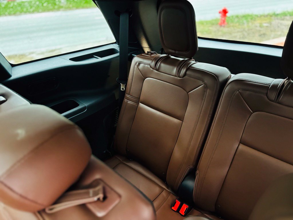 Used 2026 Lincoln Aviator Reserve AWD/4WD image 35