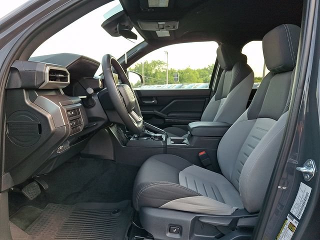 Used 2025 Toyota Tacoma TRD Off-Road AWD/4WD image 14
