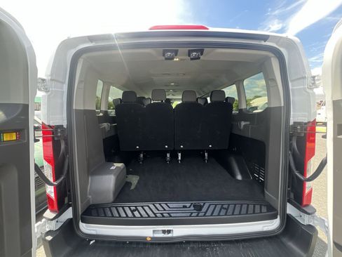 Used 2025 Ford Transit 350 XLT RWD image 34