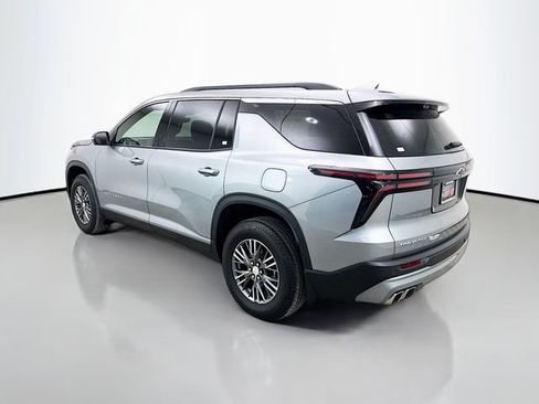 Used 2026 Chevrolet Traverse LT w/ Driver Confidence Package image 6