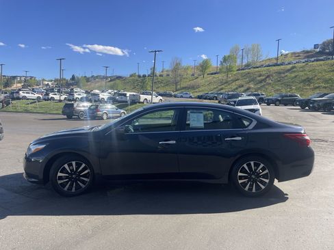Used 2018 Nissan Altima 2.5 SV image 4