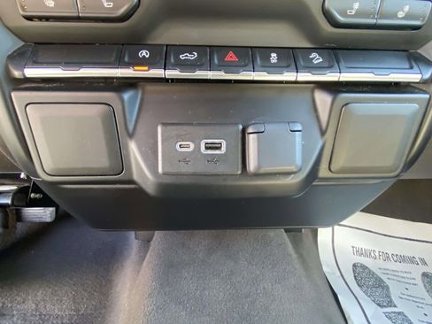 Used 2020 Chevrolet Silverado 1500 LT w/ All-Star Edition image 21