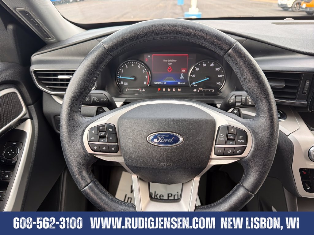 Used 2021 Ford Explorer XLT w/ Equipment Group 202A AWD/4WD image 14