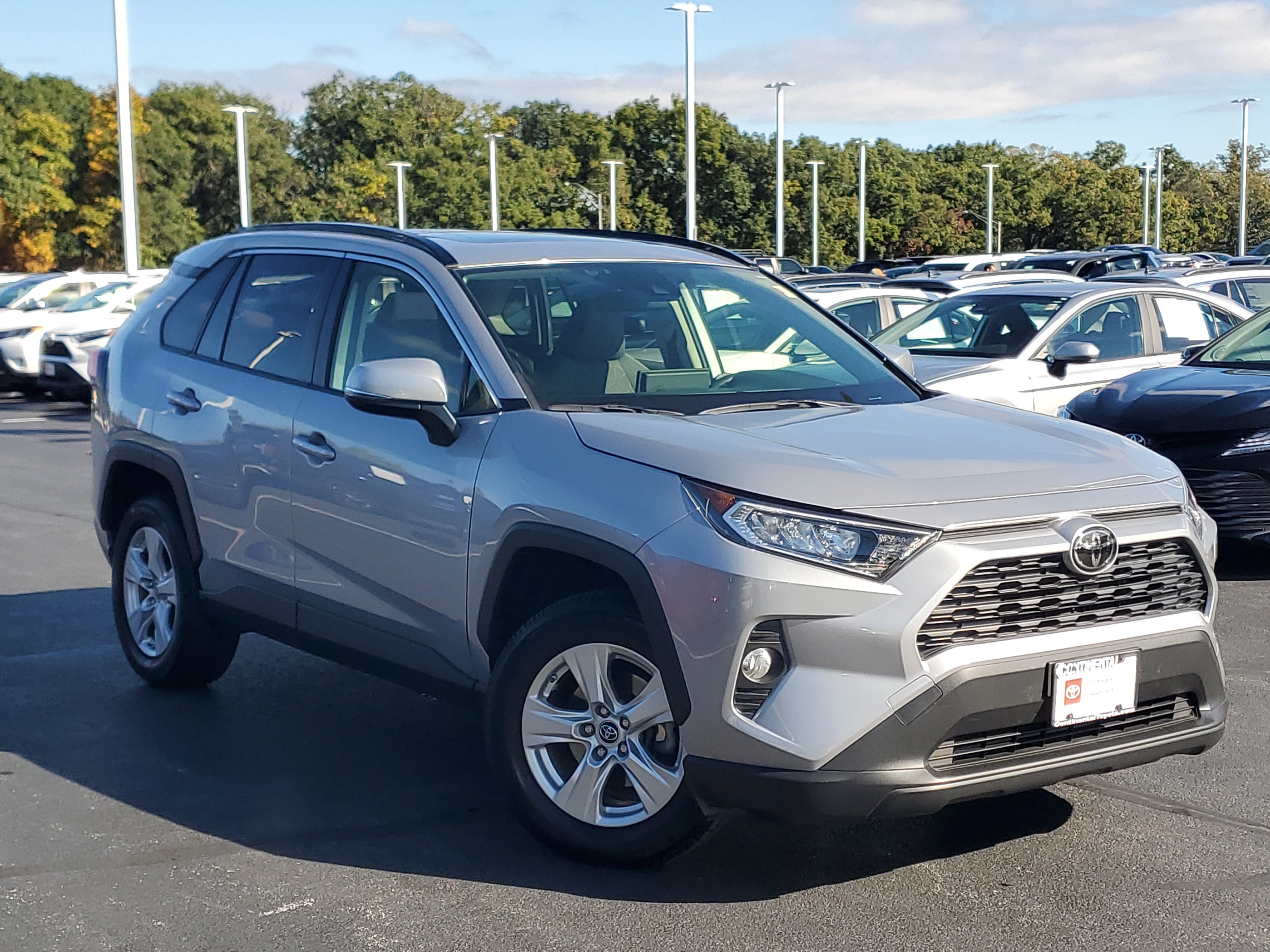 Certified 2019 Toyota RAV4 XLE w/ All Weather Liner Package AWD/4WD image 31