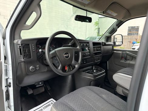 Used 2025 GMC Savana 2500 w/ Driver Convenience Package RWD image 19