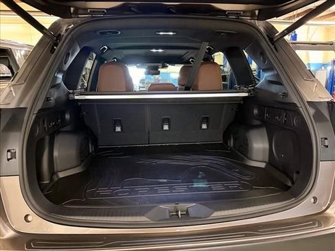 Used 2025 Subaru Forester Touring image 27