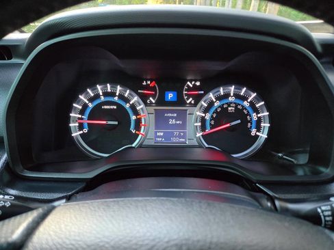 Used 2015 Toyota 4Runner Trail Premium AWD/4WD image 21