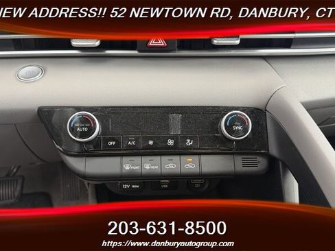 Used 2023 Hyundai Elantra SEL w/ Cargo Package FWD image 17