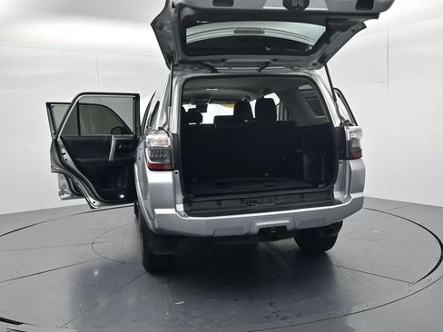 Used 2023 Toyota 4Runner SR5 AWD/4WD image 58