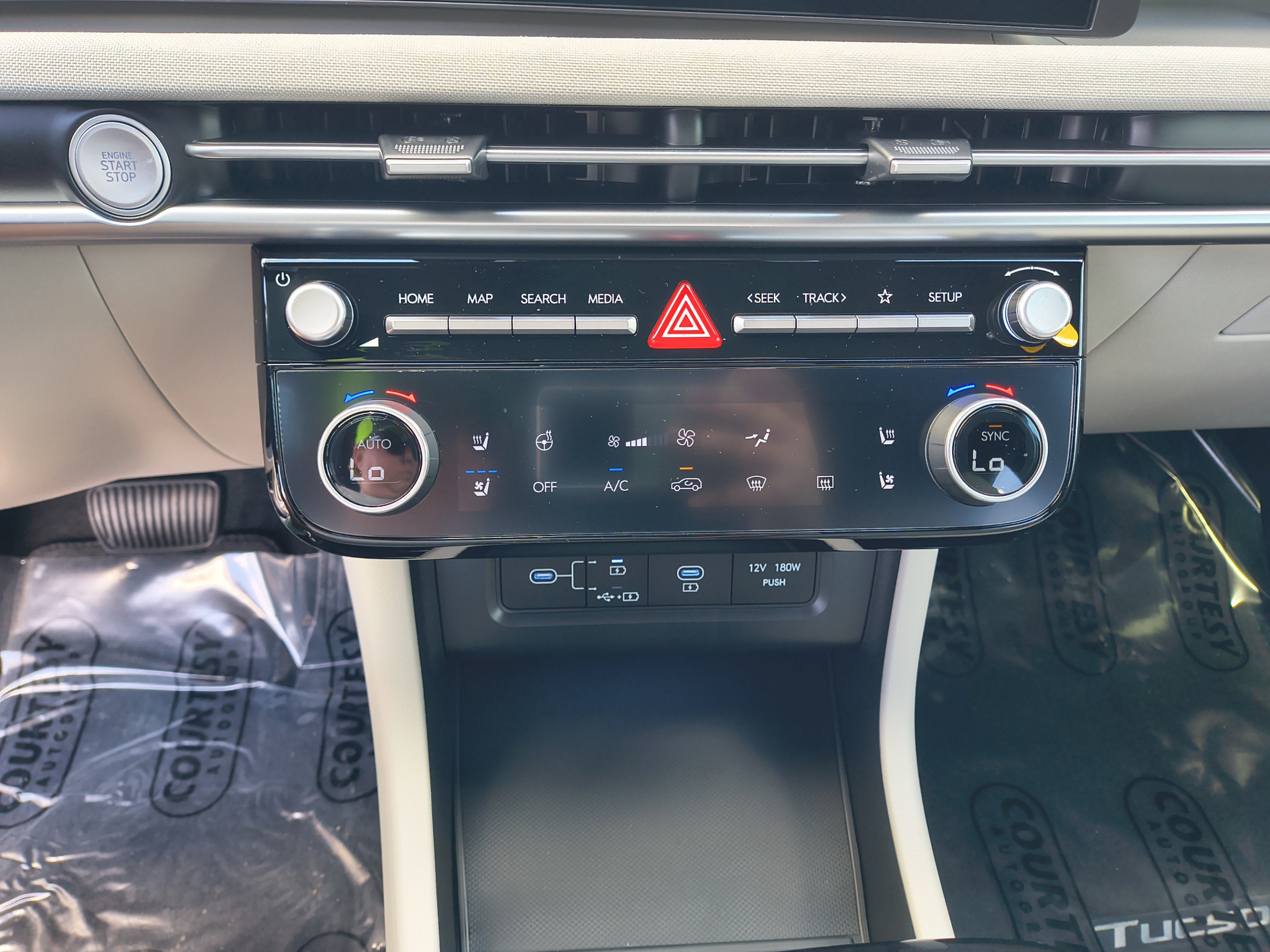 New 2026 Hyundai Tucson Limited FWD image 26