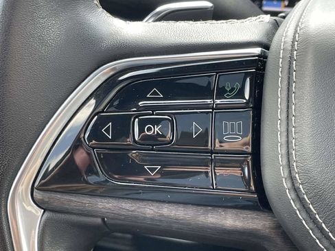 Certified 2022 Jeep Grand Cherokee Overland AWD/4WD image 31