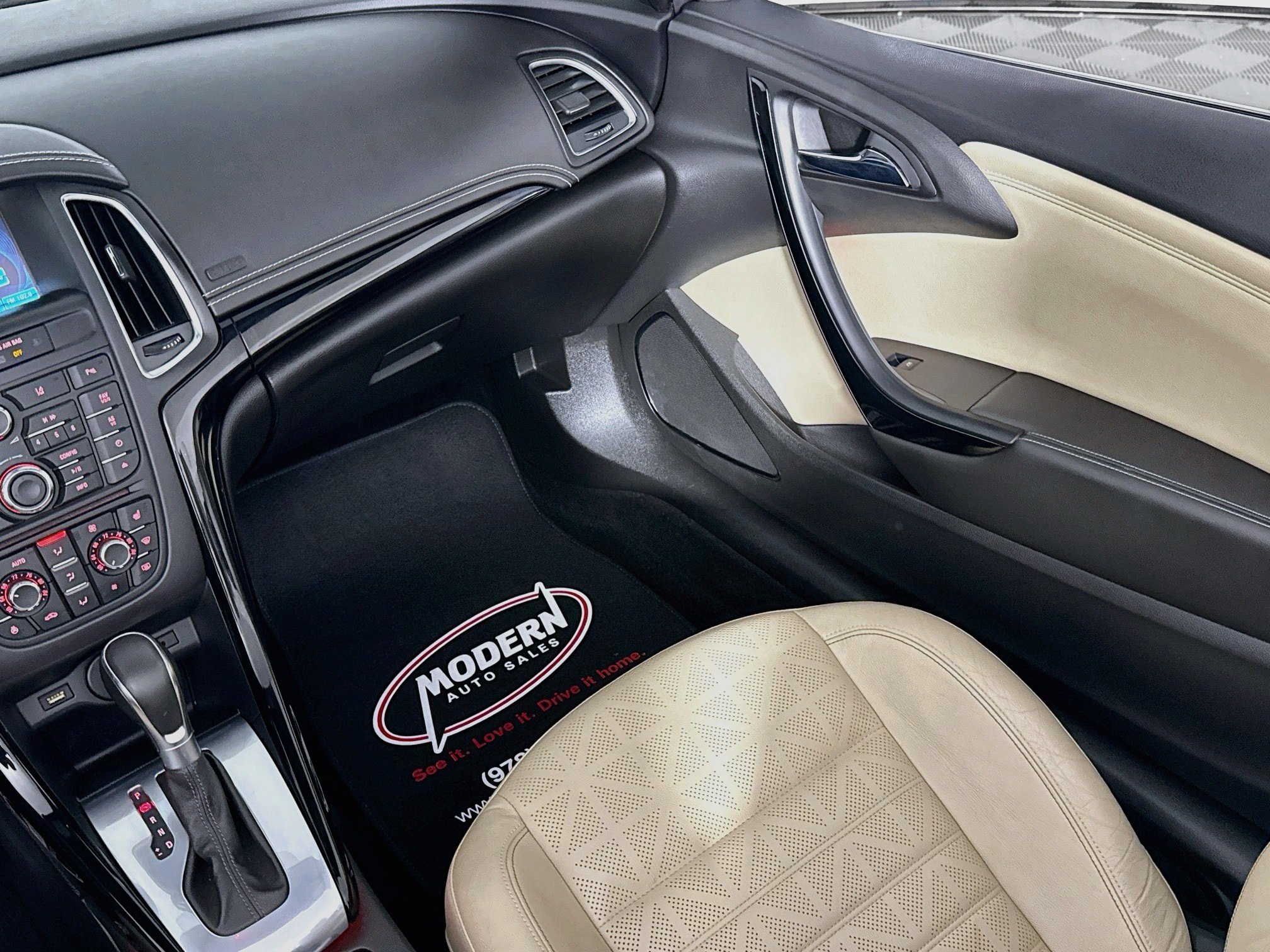 Used 2017 Buick Cascada Premium FWD image 32