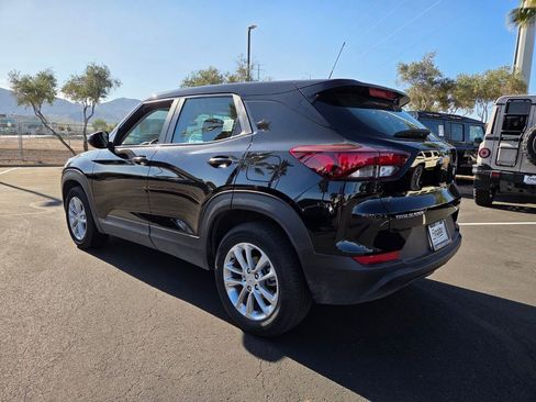 Used 2024 Chevrolet TrailBlazer LS FWD image 4