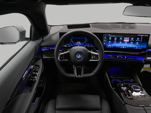 Certified 2026 BMW 550e xDrive 550E XDRIVE SEDAN image 13