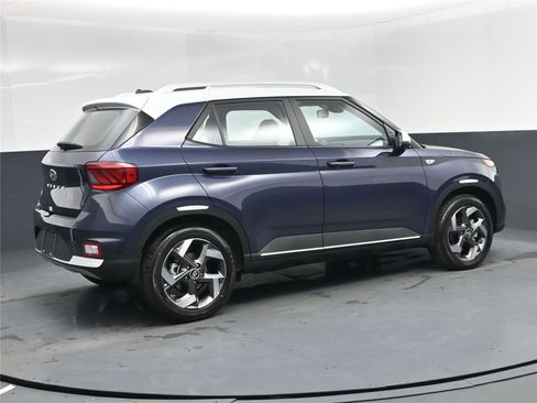 New 2026 Hyundai Venue SEL image 4