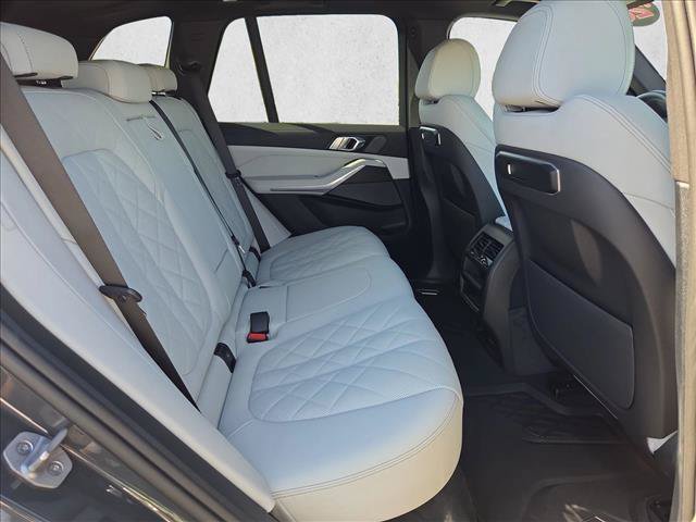Used 2026 BMW X5 xDrive40i w/ M Sport Package AWD/4WD image 28