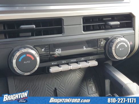 Used 2025 Toyota Tacoma TRD Sport image 22