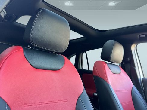 Used 2023 Mercedes-Benz GLA 250 4MATIC image 24