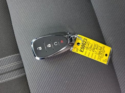 Used 2025 Chevrolet Blazer LT image 27