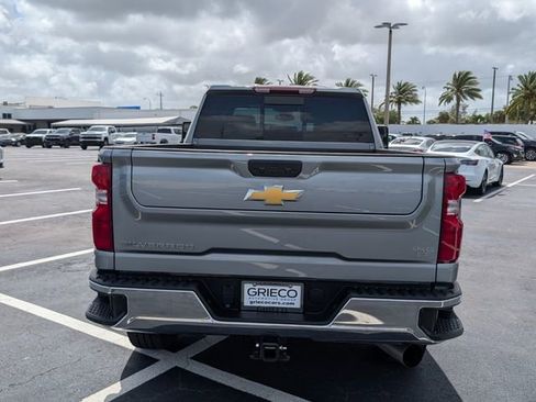 Used 2025 Chevrolet Silverado 2500 LT image 6