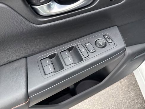 Used 2025 Honda CR-V Sport-L image 10