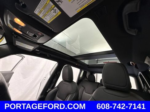 Used 2019 Jeep Renegade Limited w/ Quick Order Package 22P AWD/4WD image 25