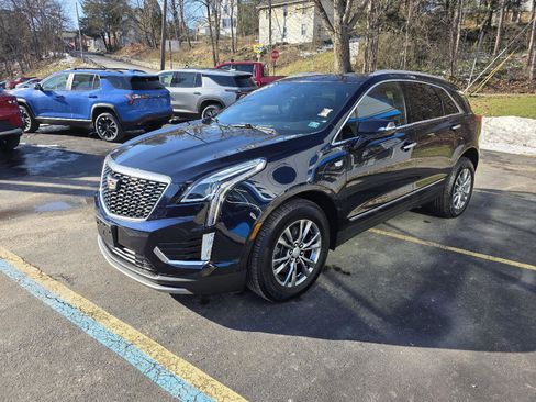 Used 2021 Cadillac XT5 Premium Luxury image 5