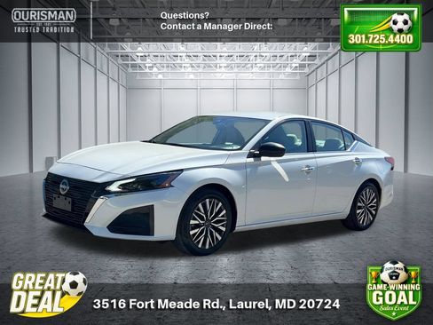 Used 2024 Nissan Altima 2.5 SV FWD image 4