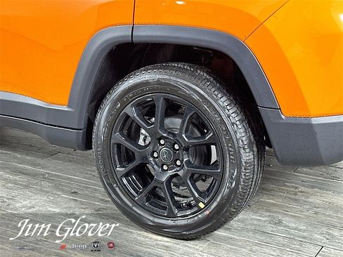 New 2026 Jeep Compass Latitude image 12