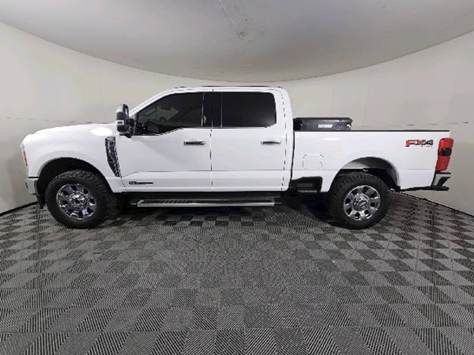 Used 2023 Ford F250 Lariat w/ Chrome Package AWD/4WD image 5