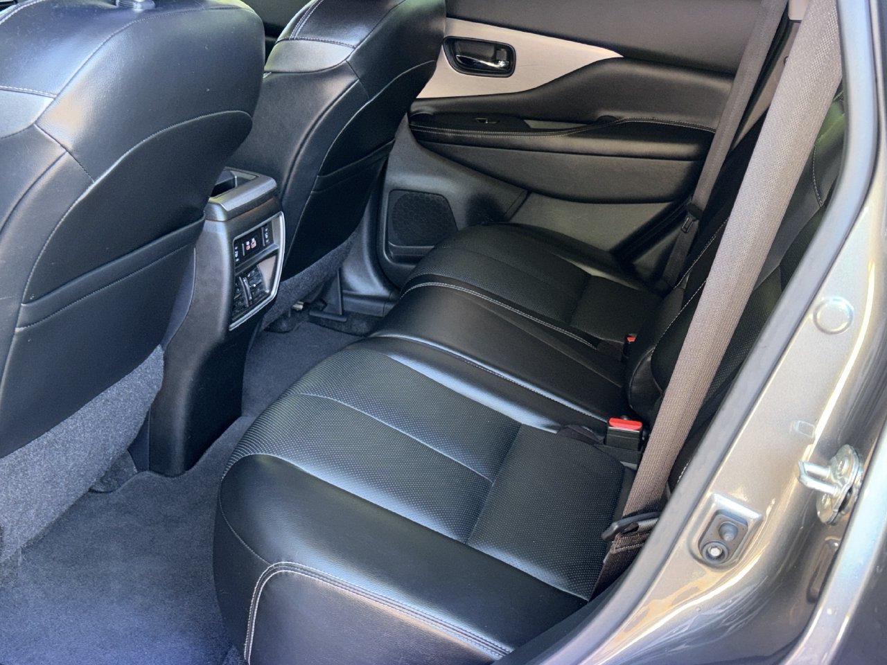 Used 2023 Nissan Murano SL w/ SL Moonroof Package AWD/4WD image 25