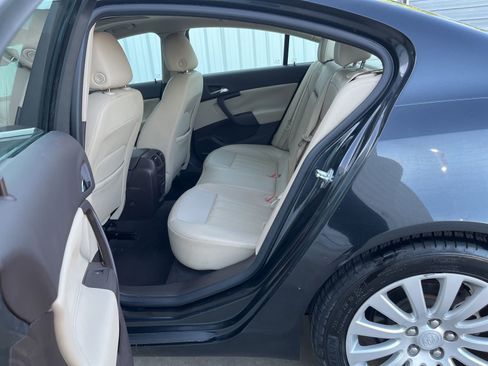 Used 2011 Buick Regal CXL w/ RL5 Preferred Equipment Group FWD image 12