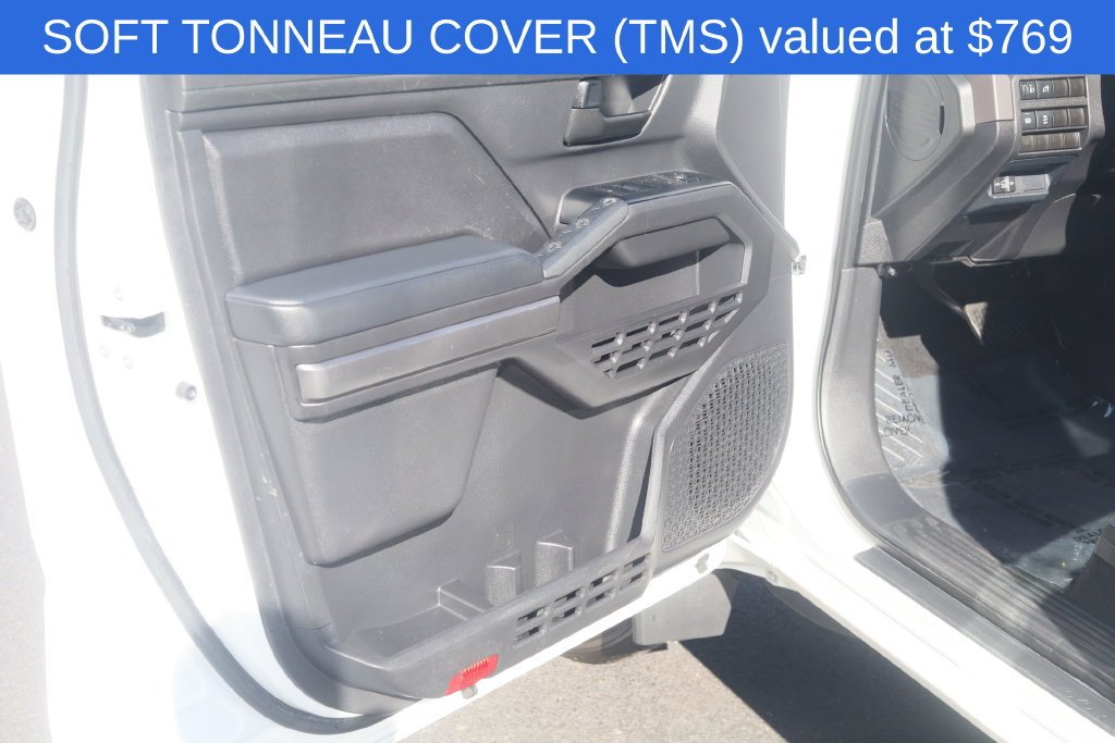 Used 2025 Toyota Tacoma SR5 AWD/4WD image 4