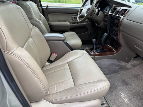 Used 1999 Toyota 4Runner Limited AWD/4WD image 23