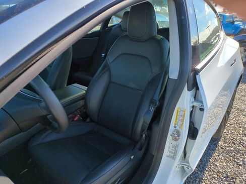 Used 2024 Tesla Model 3 image 17