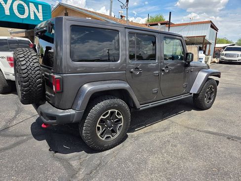 Used 2016 Jeep Wrangler Unlimited Rubicon AWD/4WD image 3
