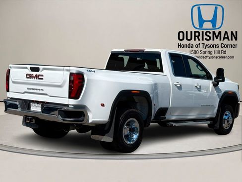 Used 2024 GMC Sierra 3500 SLE w/ SLE Value Package image 4