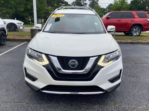 Used 2019 Nissan Rogue S w/ Special Edition Package FWD image 21